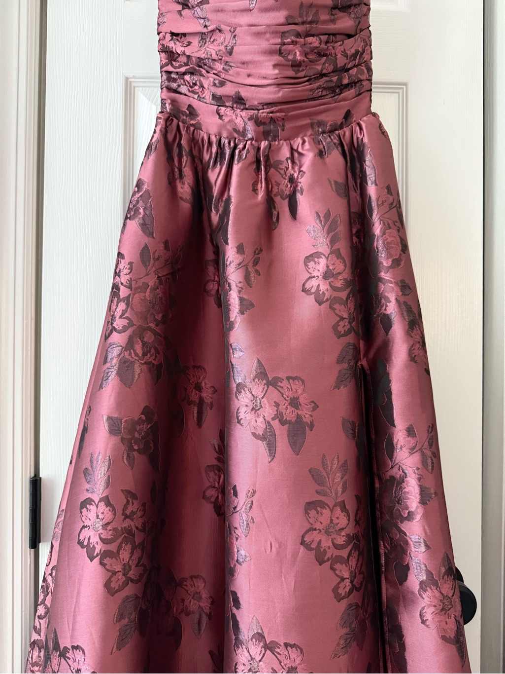 V. Chapman Regina Strapless Gown Deco Rose Bouquet Floral New With Tags — image 5 of 8